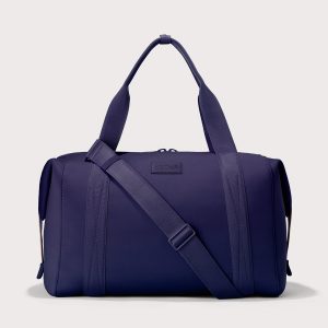 Landon Carryall in Midnight. Extra Large