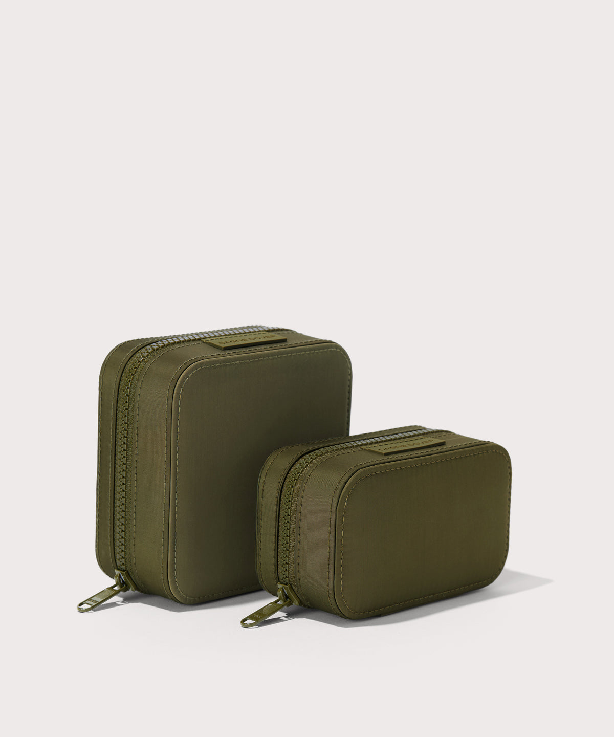 Frankie Jewelry Case in Dark Moss. Small - Image 4